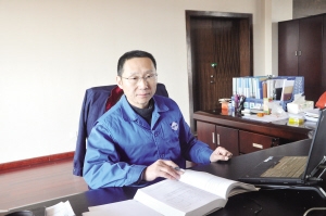 新寶誼 開發(fā)石油管高端市場 有一款高檔石油管,國內(nèi)同行成材率只有60%,而太倉新寶誼鋼管制造公司達(dá)到了80%。引進(jìn)一流設(shè)備、聯(lián)手頂級專家、生產(chǎn)高端新品,公司產(chǎn)品暢銷多個(gè)國家和地區(qū)。