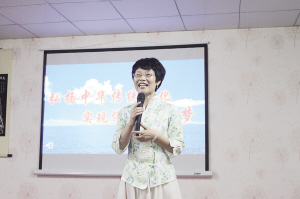 10年前，豐云放下家里的生意，開始致力于中華傳統(tǒng)文化的學習與傳承 做弘揚傳統(tǒng)文化的使者