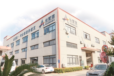長臂猿機(jī)器人伸縮叉“刺”破國外壟斷